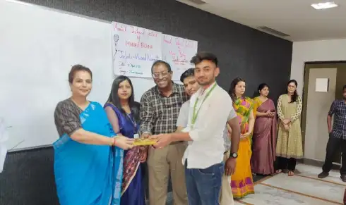 award-img