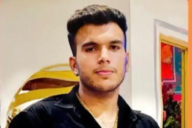 MrLakshaySharma