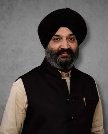 dr-sachin_lakra